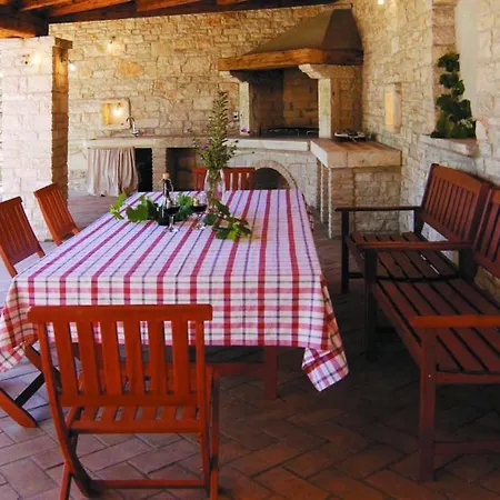 Morus By Guide Villa