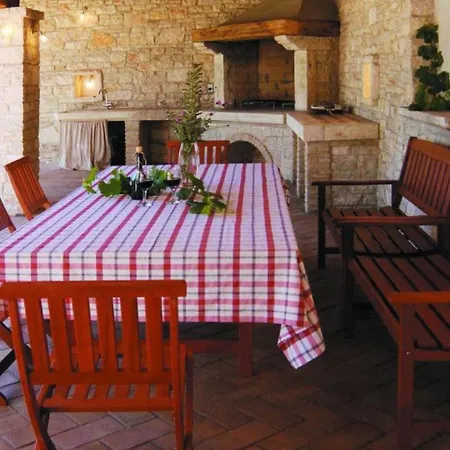 Villa Morus By Guide
